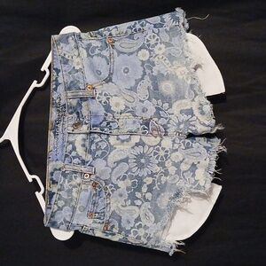 American eagle shorts!